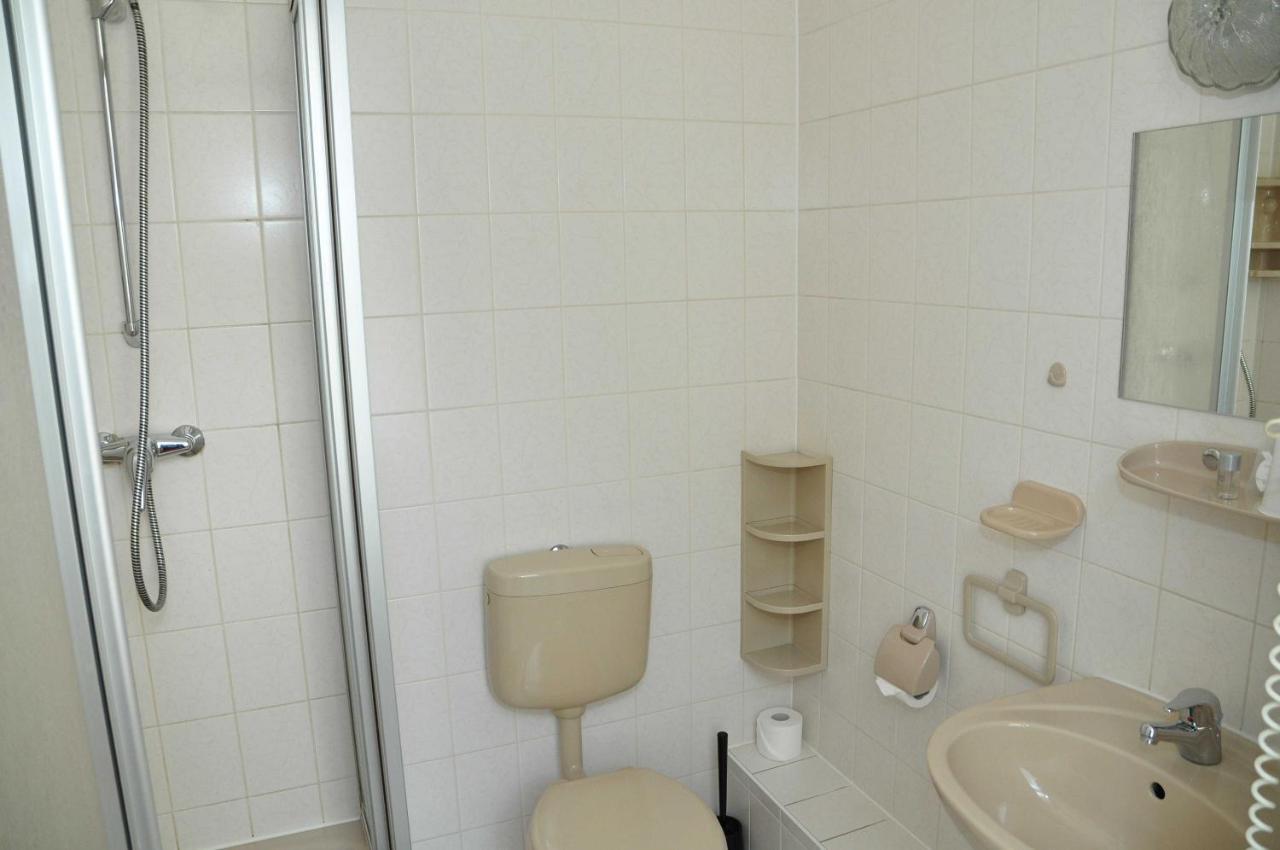 Pension Leipzig Georgplatz Room photo