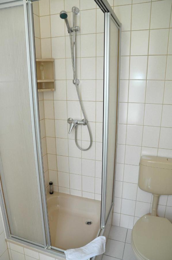 Pension Leipzig Georgplatz Room photo